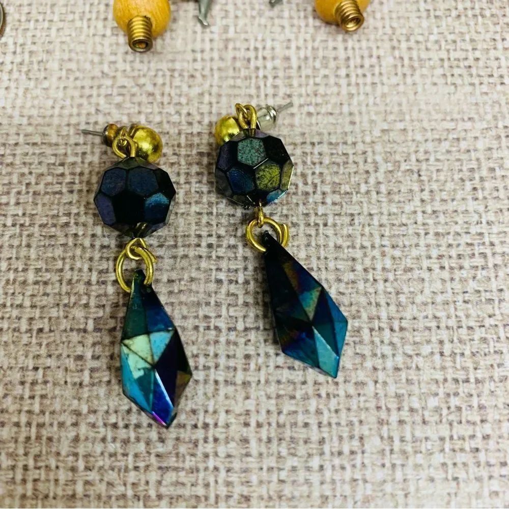 Dangle Earring Bundle‎ - Picture 3 of 4